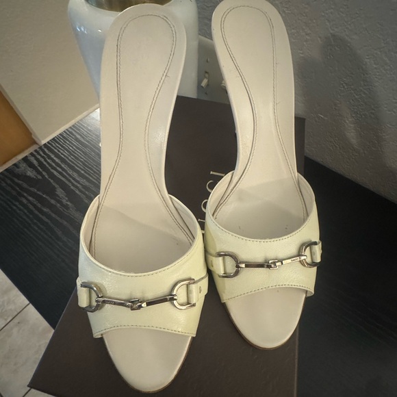 Gucci Shoes - Authentic Gucci heels